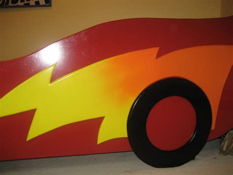 lightning mcqueen bed|lightning mcqueen bed decals.